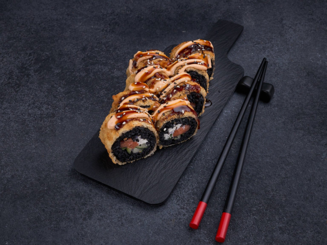 ЛОСОСЬ ТЕМПУРА BLACK