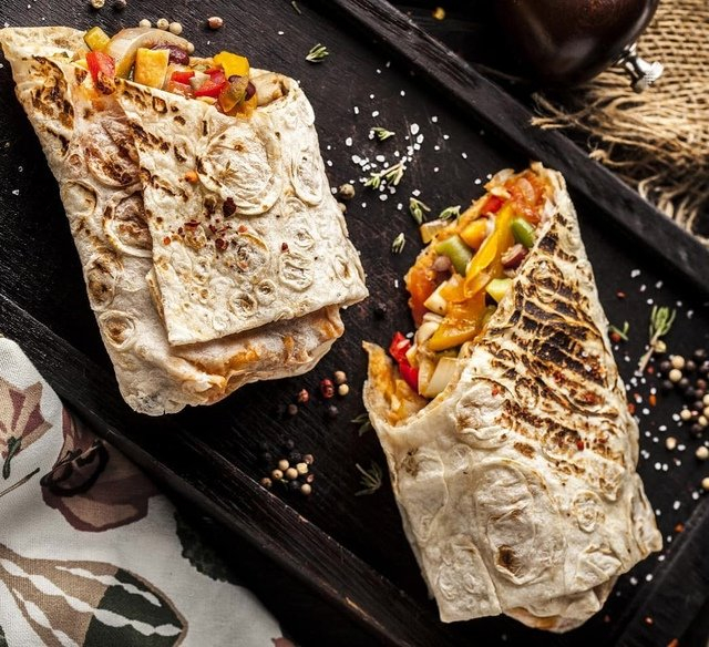 Шаверма овощная в лаваше