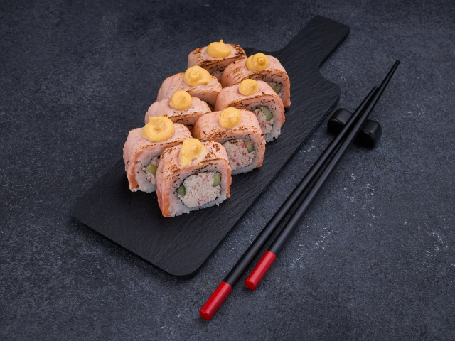 ФИЛАДЕЛЬФИЯ КРАБ С ОПАЛЁННЫМ ЛОСОСЕМ