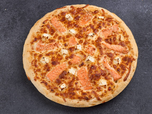 ПИЦЦА С ЛОСОСЕМ