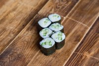 Классический ролл Огурец